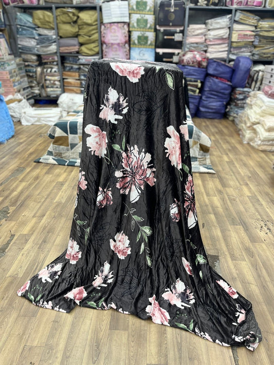 Blossom Noir Velvet Towel – Rosé Garden Edition